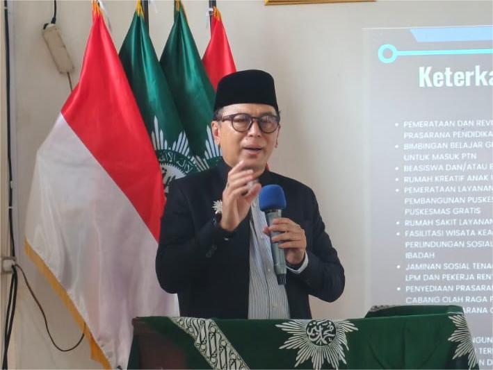 Penyampaian Materi oleh Kepala Bapperida Kota Depok Drs. Dadang Wihana, M.Si. dalam Rakerpimda Kota Depok 2026.